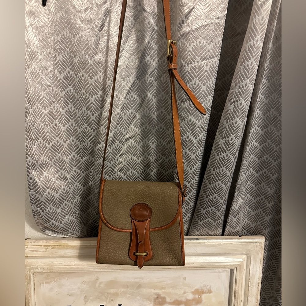 Dooney & bourke vintage crossbody bag